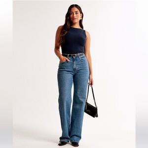 BNWT Abercrombie Curve Love High Rise 90s Relaxed Jeans